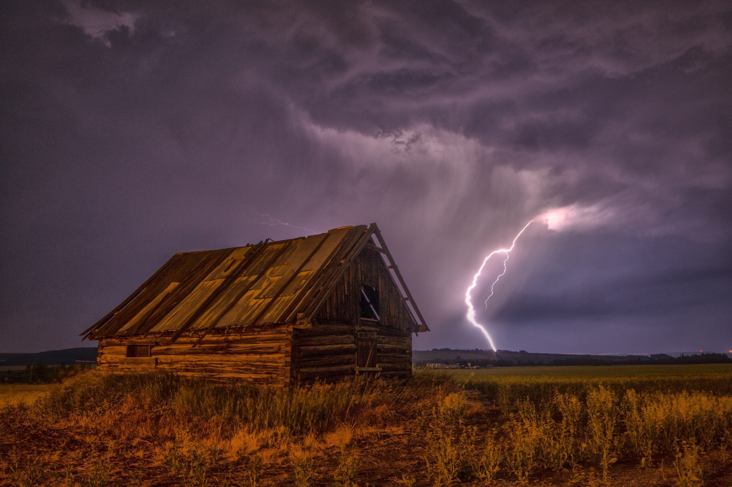 Dialogue The Key to Effective Storytelling - Thunder - Barn